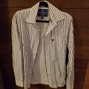 American Eagle Men's Button Down Shirt- Size S